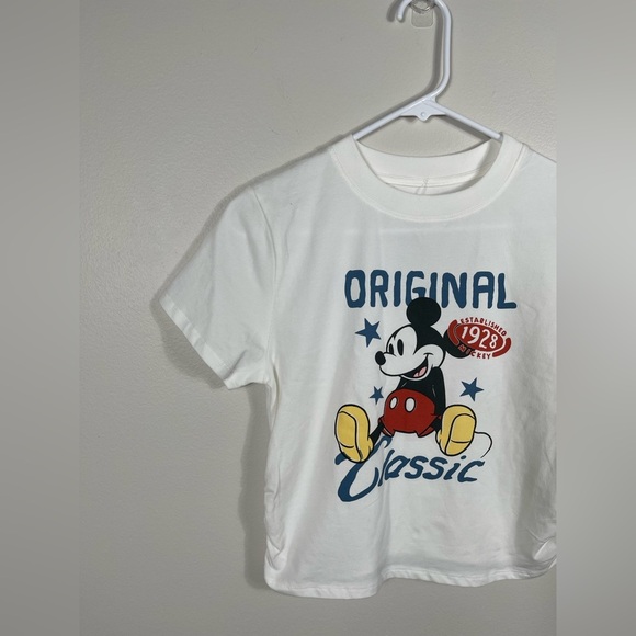 Disney Mickey Mouse White T-Shirt Tee Classic Mickey Mouse Cotton Size M NWT - Picture 2 of 6